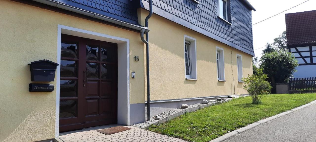 Fewo Zur Alten Schule Weckersdorf Exterior foto
